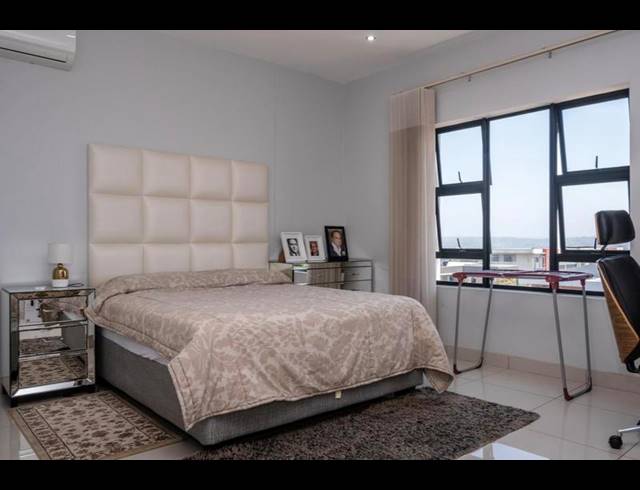 3 BEDROOM APARTMENT FOR SALE IN UMHLANGA RIDGE